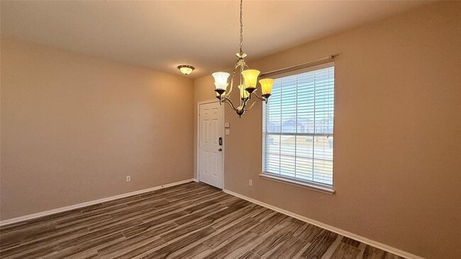 Building Photo - 511 Taurus Dr