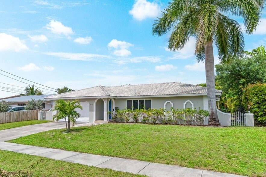 Primary Photo - 1031 SW 11th St