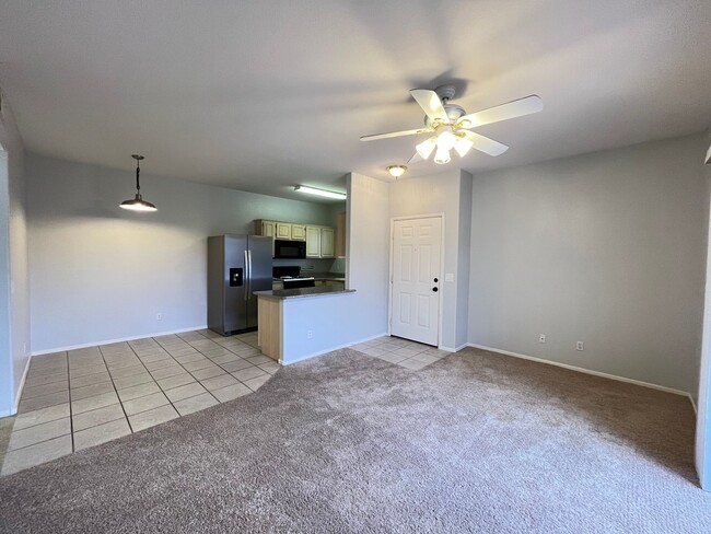 Building Photo - Cozy 2 Bedroom 2 Bathroom Condo in Gated C...