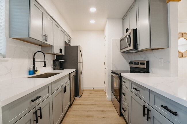 Building Photo - 6001 Reims Rd