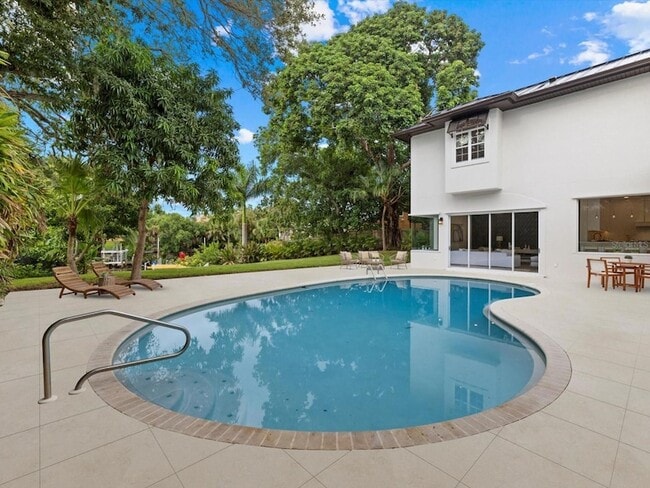 Building Photo - 1707 Caribbean Dr