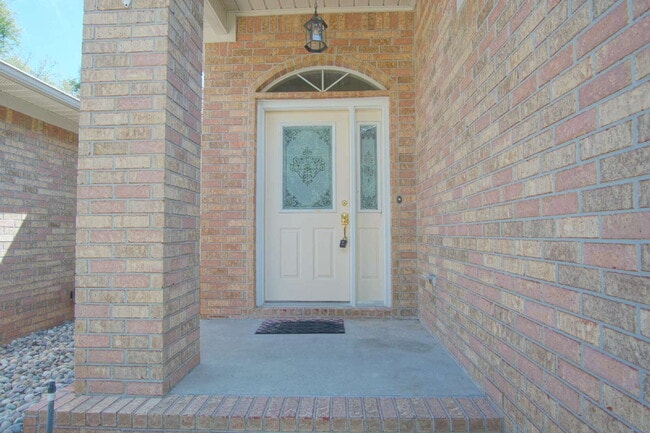 Building Photo - Milton Oak Meadows Home – Spacious 4 Bedro...