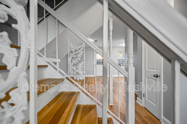 Building Photo - 1301 Neelys Bend Rd