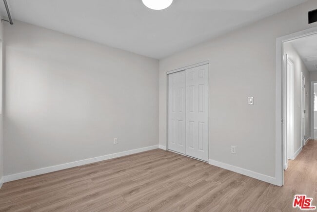 Building Photo - 16855 Donmetz St