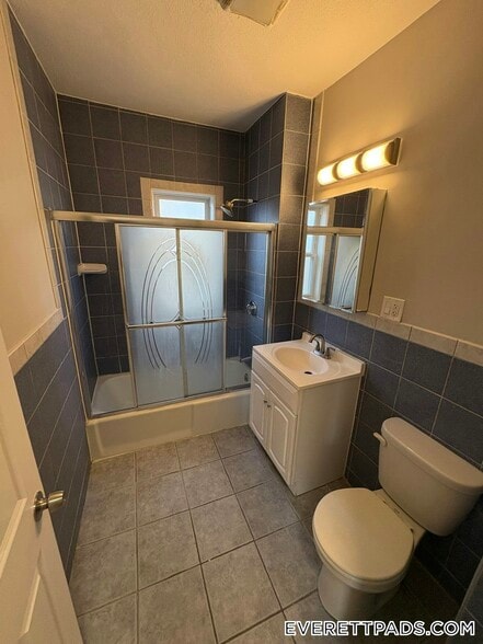 Building Photo - 85 Swan St