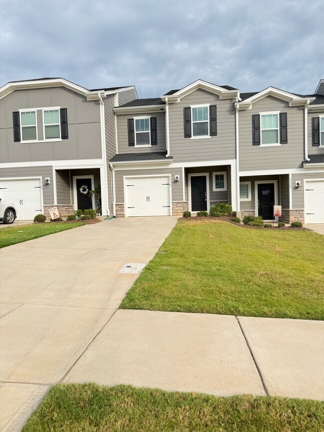 Building Photo - 5530 Worrell Wy