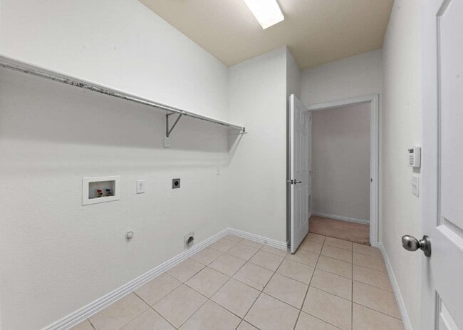 Building Photo - 252 Heritage Hill Dr
