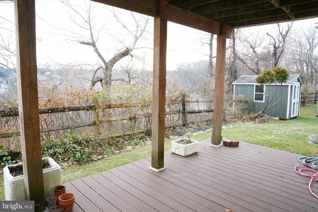 Building Photo - 30 Steeplechase Cir