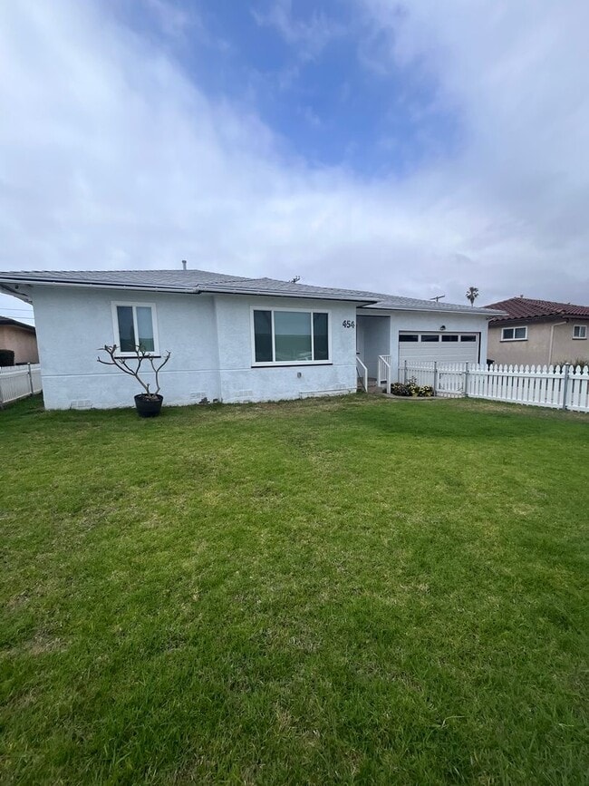 Building Photo - Imperial Beach! Coastal Charm Meets Everyd...