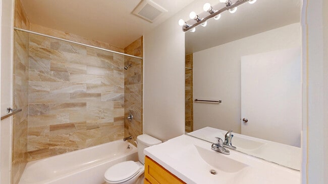 Building Photo - 657 Kansas St