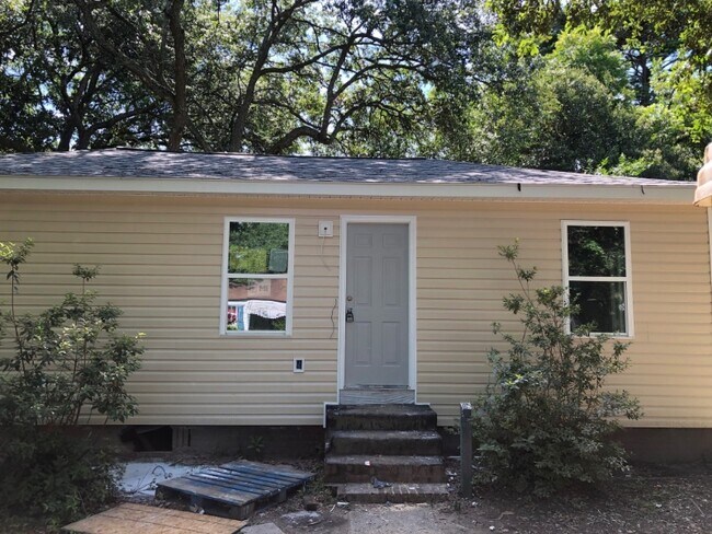 Primary Photo - 2602 Ferrara Dr