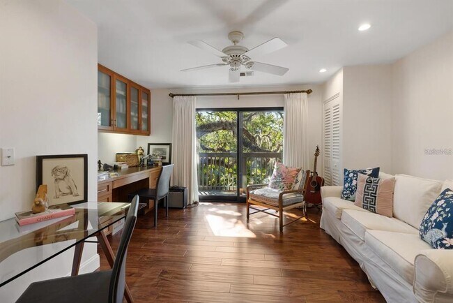 Building Photo - 1423 Landings Pl