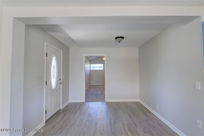 Building Photo - 331 Carmine Dr