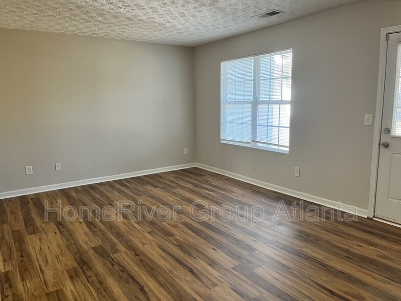 Building Photo - 11424 S Grove Dr