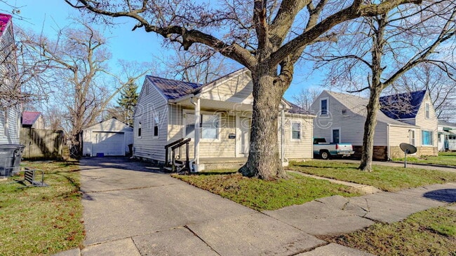 Building Photo - 809 S 29th St