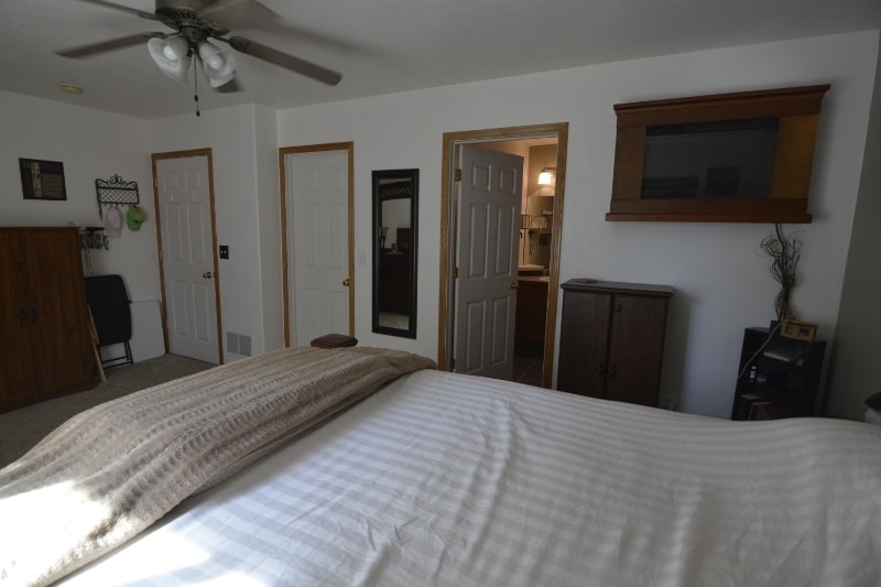 Building Photo - 3000 Oliver St