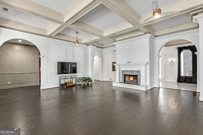 Building Photo - 300 Island Cove Dr