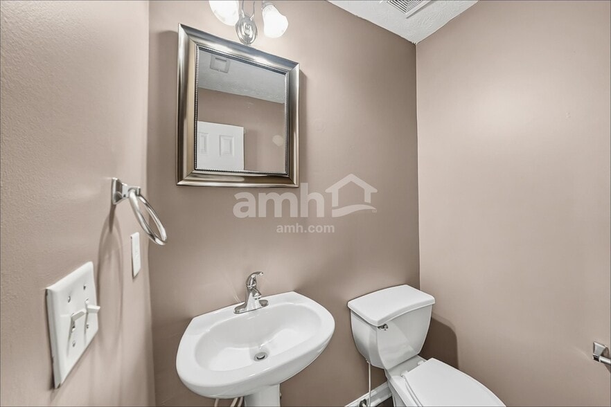 Building Photo - 3837 Brushy Ridge Way