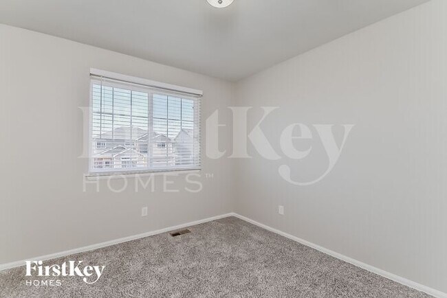 Building Photo - 6021 Santo Domingo Rd