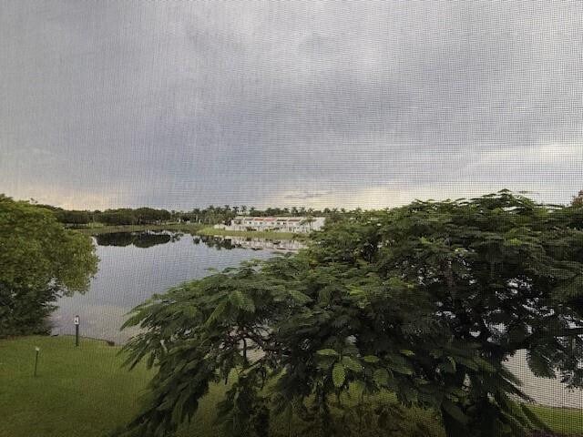 Building Photo - 10700 St