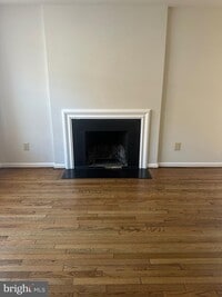 Building Photo - 560 Colecroft Ct
