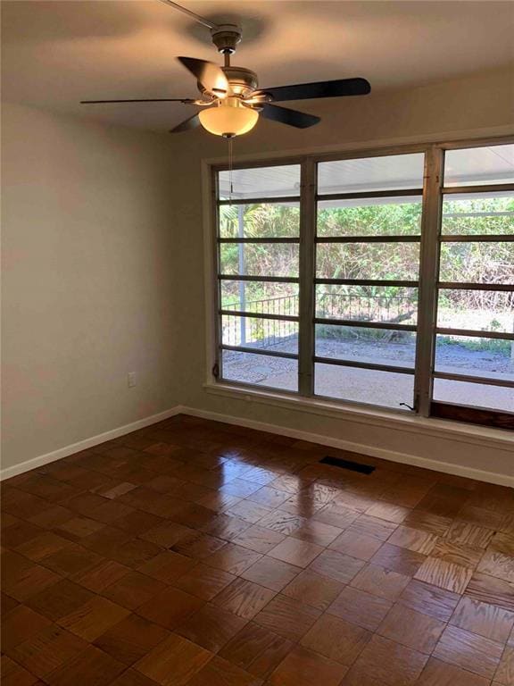 Building Photo - 2753 Valencia Dr