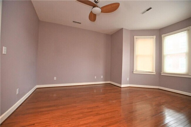 Building Photo - 916 N ALABAMA St