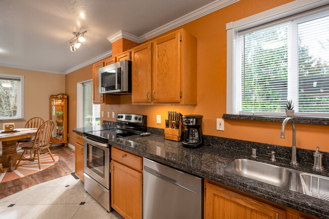 Kitchen - 7721 Interurban Blvd