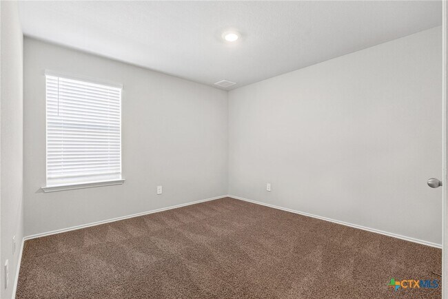 Building Photo - 2306 Bufflehead Dr