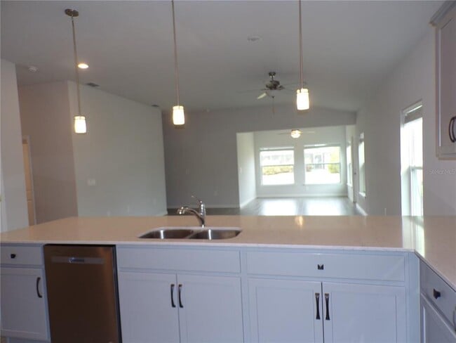 Building Photo - 25442 Colon Dr