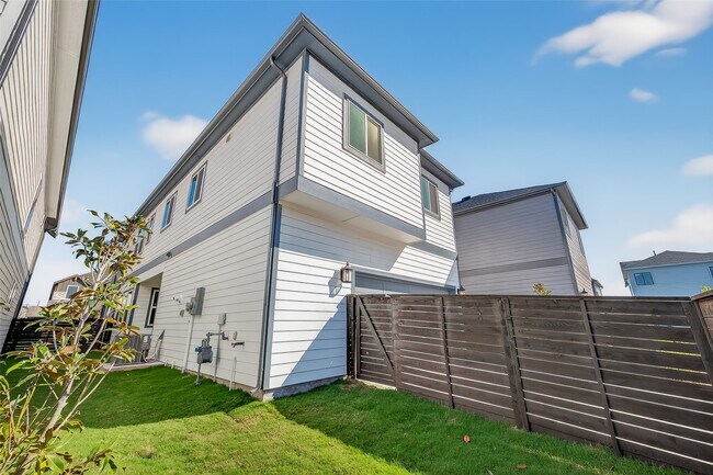 Building Photo - 3358 City Heart Ave