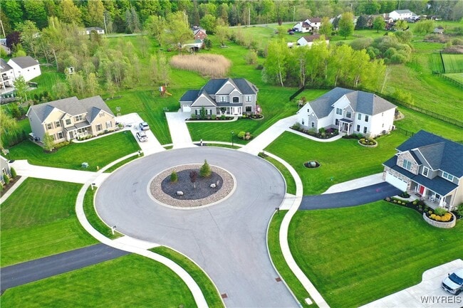 Building Photo - 5330 Holly Glen Ct