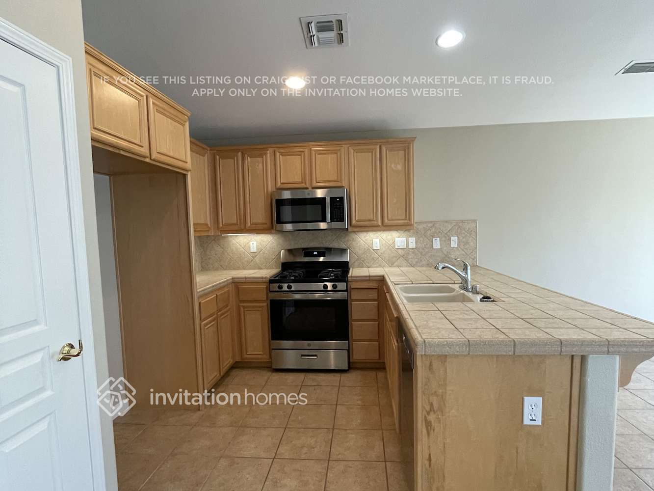 Building Photo - 395 Atlantic Dr