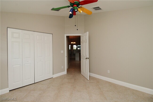 Building Photo - 3935 70th Ave NE