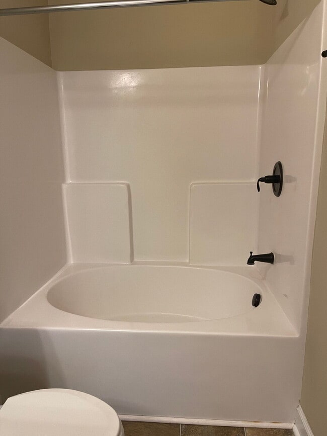 Building Photo - ADORABLE 3 BR, 2 BA HOME IN PLANTATION POINT! *SPRING CREEK SCHOOL DISTRICT*