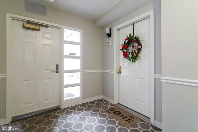 Building Photo - 7511 Ashby Ln