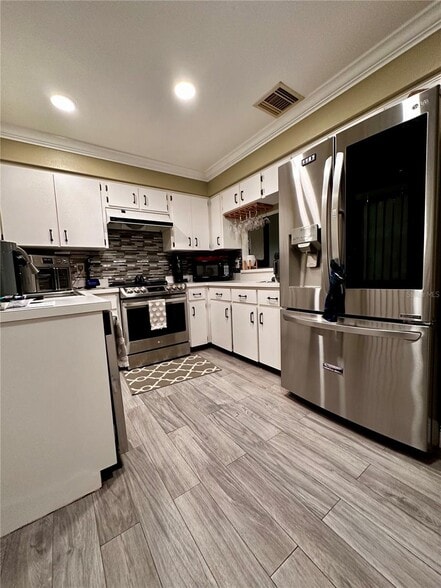 Building Photo - 2879 Thaxton Dr