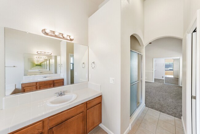 Building Photo - 1022 Prosperity Dr