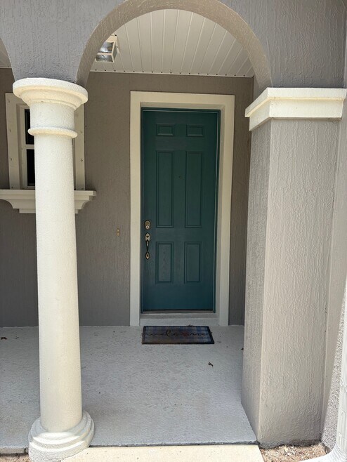 Building Photo - 654 Mount Olympus Blvd