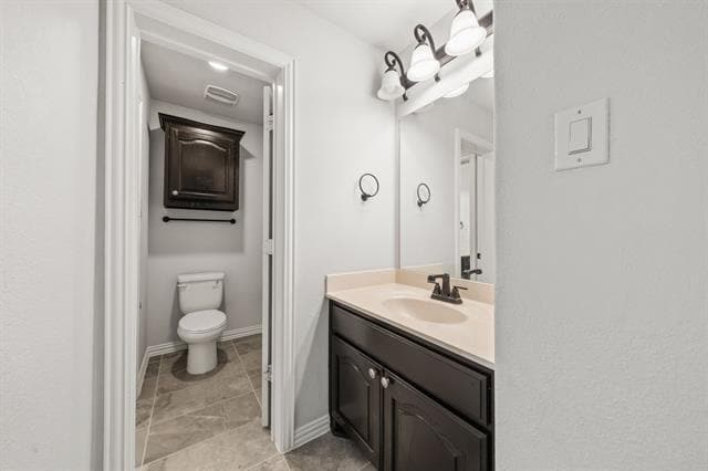 Building Photo - 12995 Llano Ave