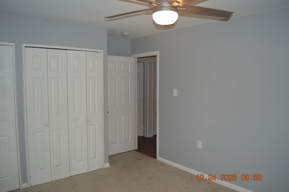 Building Photo - 1636 Gibbons Rd