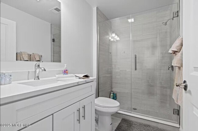 Building Photo - 207 Carteret Ave