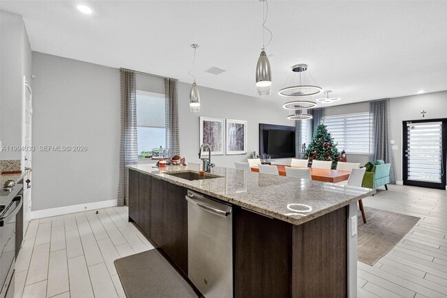 Building Photo - 4740 NW 84th Ave