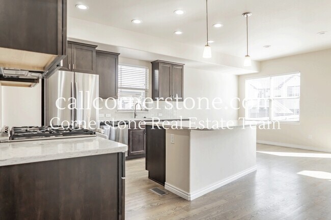 Building Photo - 11081 Echo Canyon Dr
