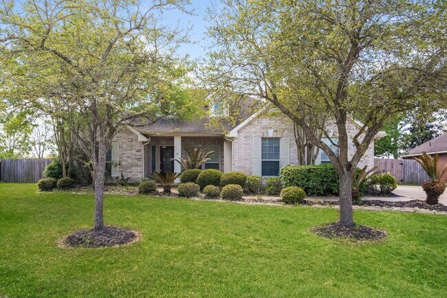 Building Photo - 11 Crest Gate