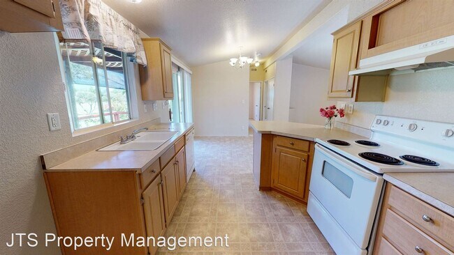 Building Photo - 3 br, 2 bath House - 2410 Central Avenue