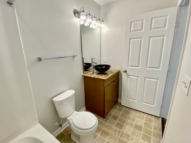 Building Photo - 1328 Stone Manor Dr