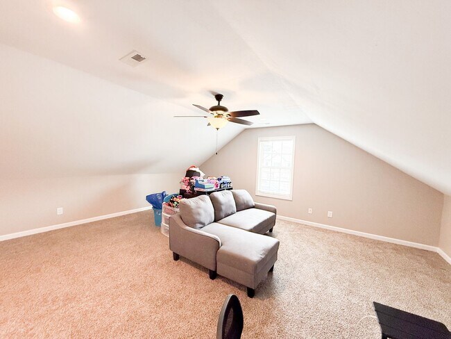 Building Photo - 1727 Oak Frst Dr