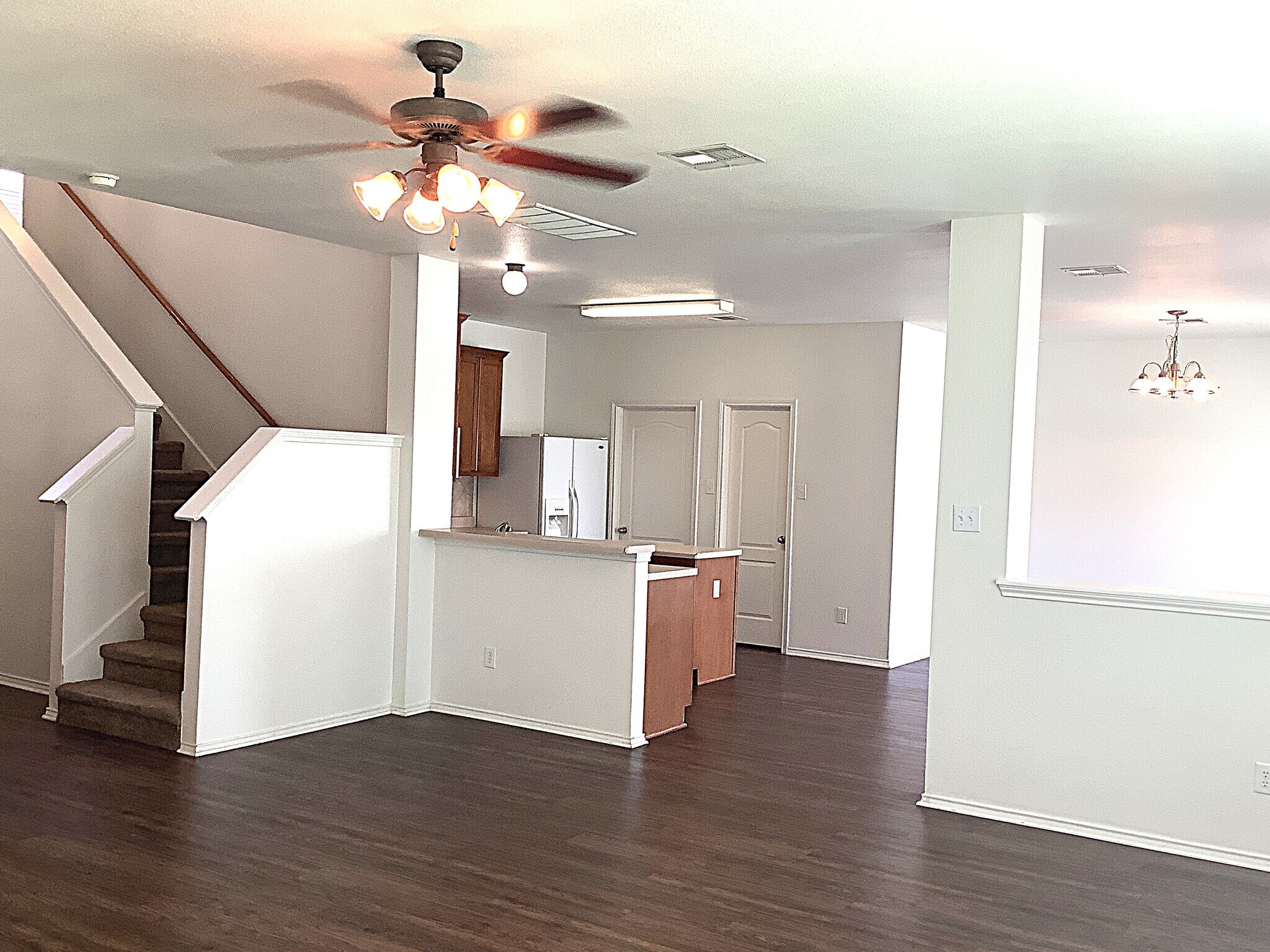 Building Photo - 109 Castle Dr