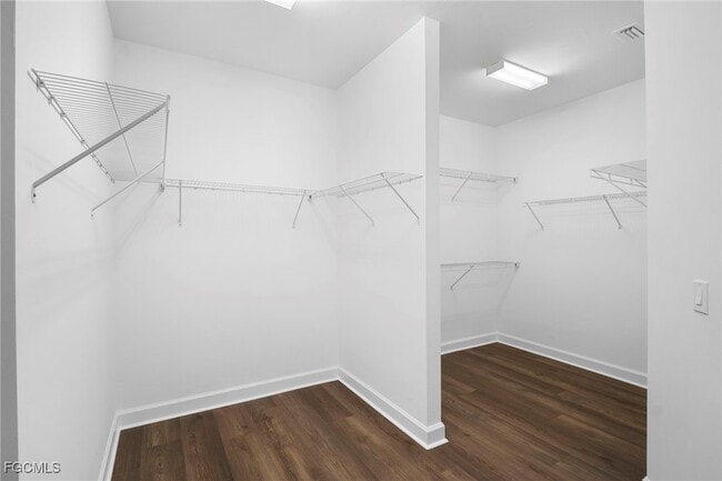 Building Photo - 19001 Aqua Shore Dr